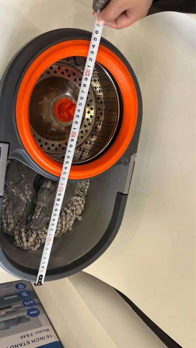 Продам швабру с отжимом. Новая!