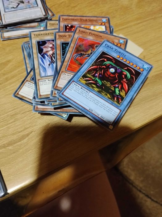 Карти Yu-Gi-Oh над 500