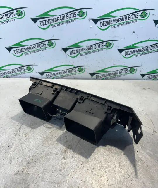 Grila ventilatie bord centru Opel Meriva 2004 1.7 CDTI MT (75 hp)
