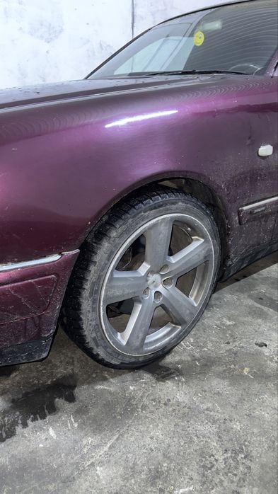 Мерседес титанка