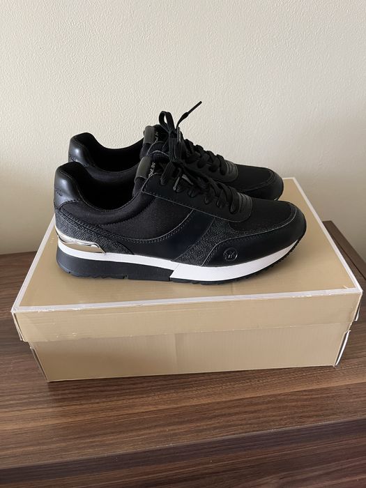 Женская обувь Michael Kors