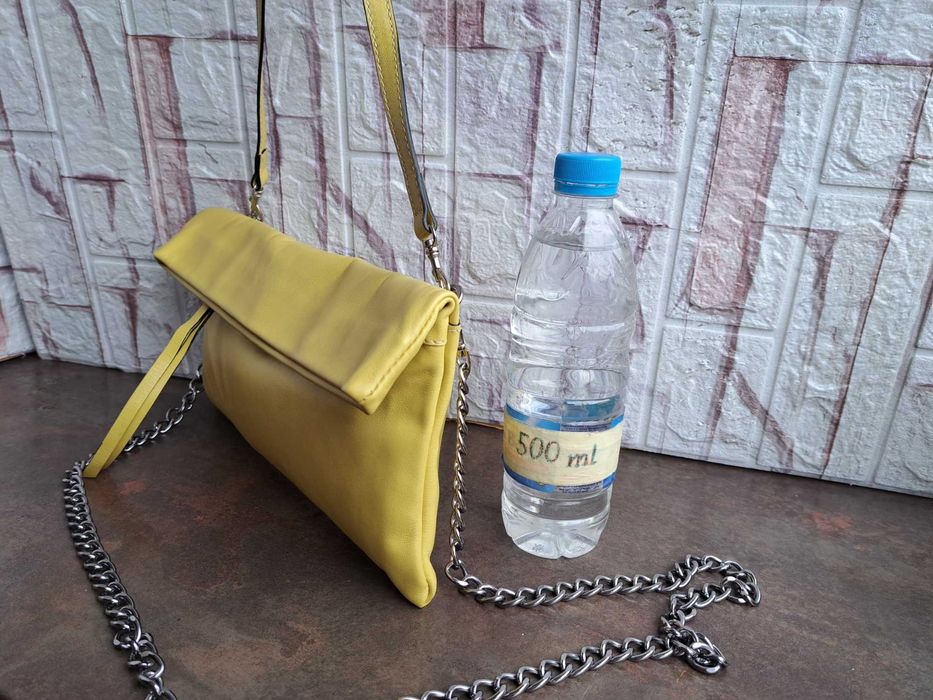 дамска чанта,Gianni Chiarini,жълта малка чантичка-естествена кожа