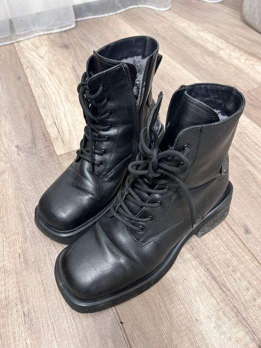 Зимние ботинки на меху