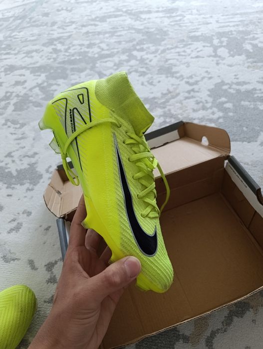 Бутсы Nike Mercurial