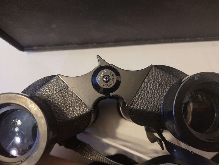 Binoclu japonez puternic Bushnell 8x30