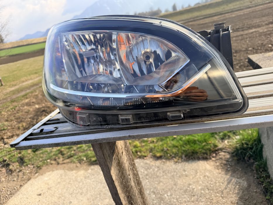 Десен фар за Skoda CITIGO, E-CITIGO