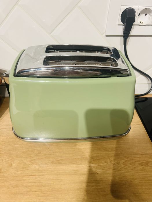 Prajitor paine De longhi