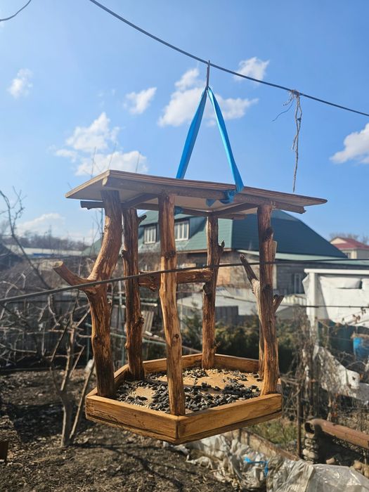 Продам кормушки для птиц