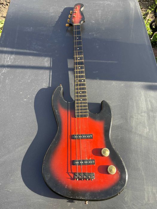 Стара българска китара