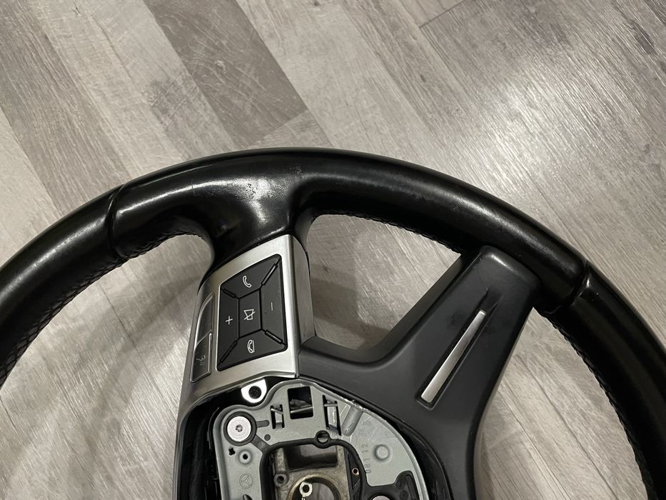 Mercedes Волан C 220 Facelift  w204 w166 w212 - минимални забележки