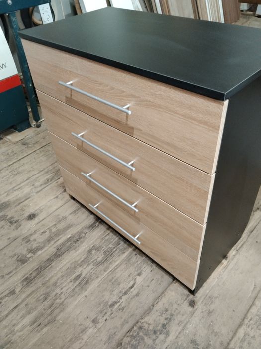 Новые Комоды. Цена указана.