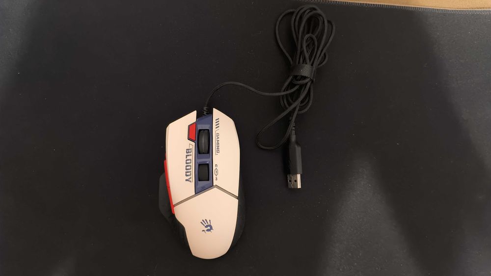 Продам мышь,коврик