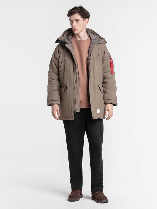 Alpha Industries куртка или парка Размер L Новая !!!
