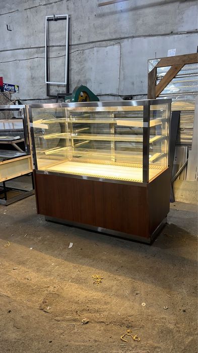 Кондитерские витрины