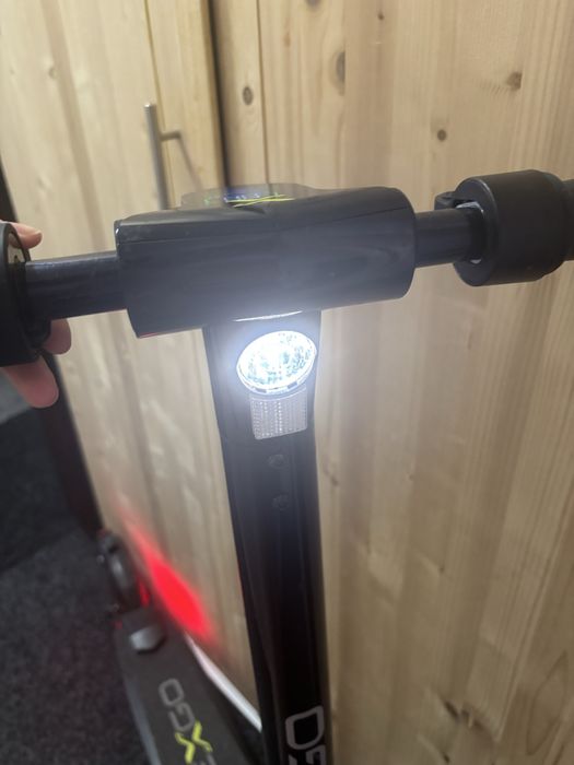 Trotineta electrică Lexgo