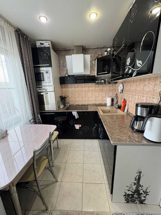 Продам с ремонтом ,уютную 1 комнатную квартиру по улице Астана