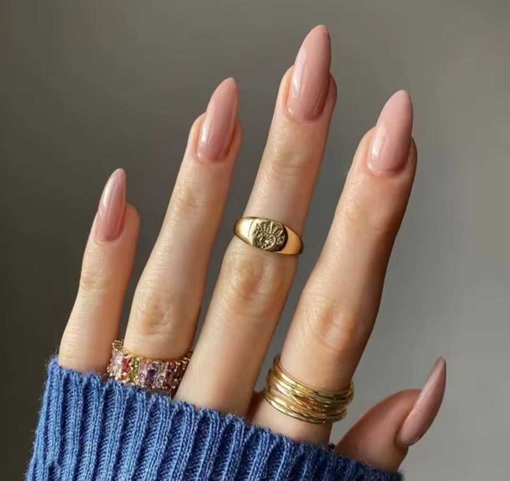 Нови изкуствени нокти