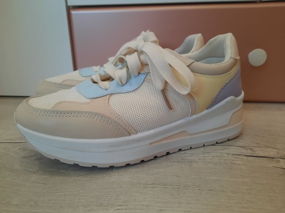 Спортни обувки (кецове) за момиче 36 номер