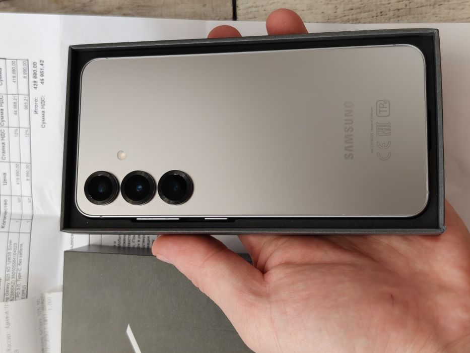 Samsung S25 128 gb Ram 12 5G EAC