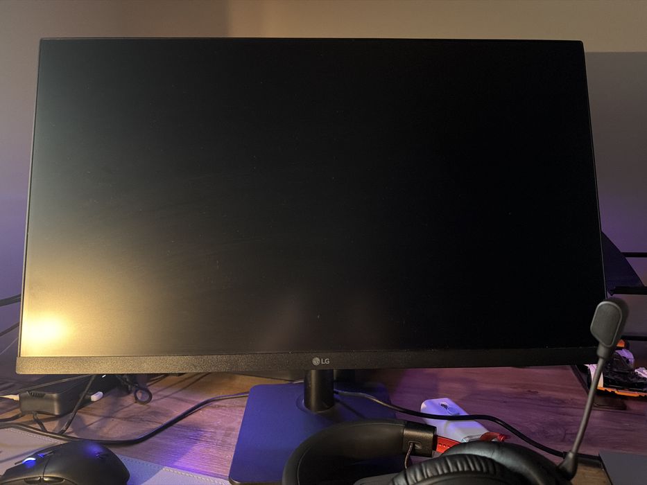 Монитор LG 27MP400