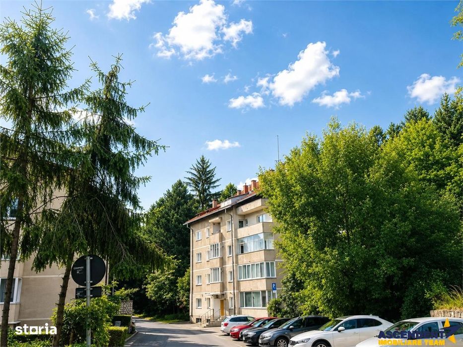 Drumul Poienii .LIvada Postei: 3 camere decomandate,2 balcoane,vedere