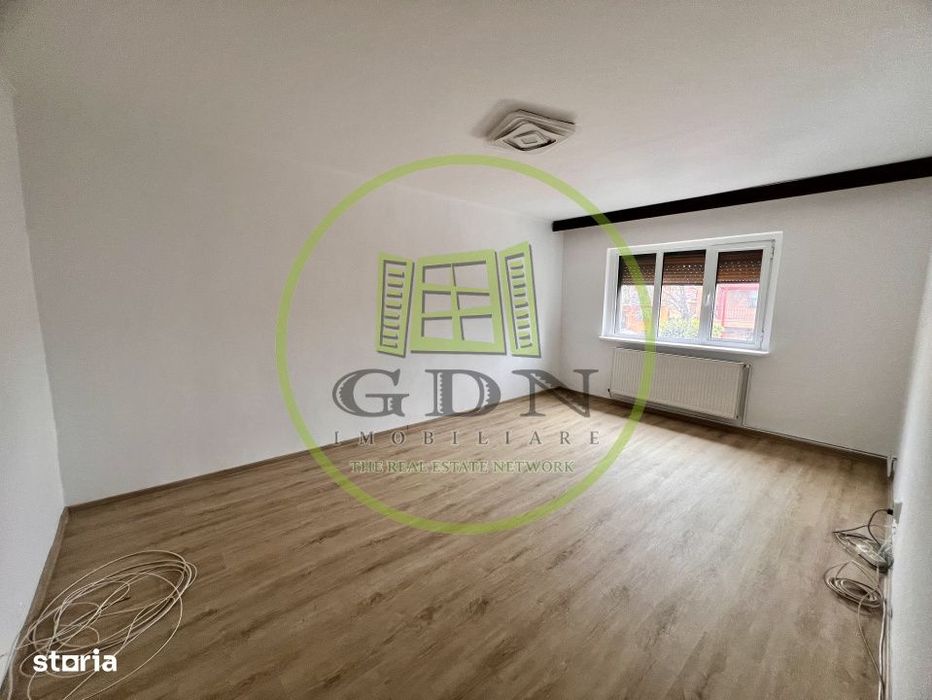 Apartament 2 camere, decomandat, cartier Rovine, zona Ibiza — fotografia 1