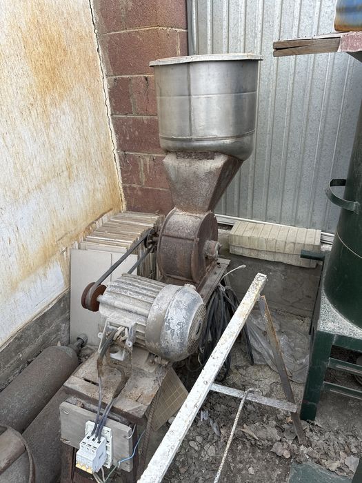 Дробилка бу. ……………