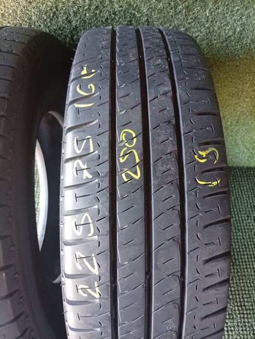 225 75 16c Michelin