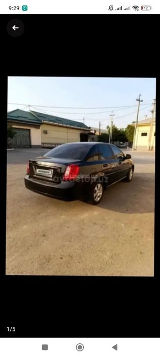 3 pozitsiyasli qora Jentra. Tanirovka, pulti bor.