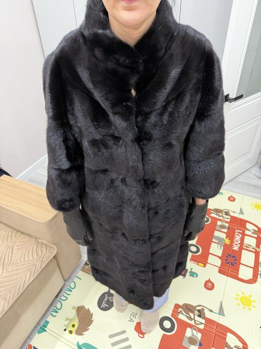 Норковая шуба, черный бриллиант