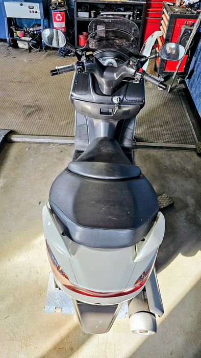 suzuki burgman 125cc 2015  -12500km