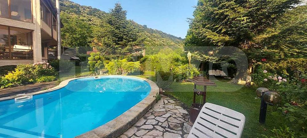 Продава се Къща в Варна, Аспарухово - 210 кв.м за 2096 €/кв.м - Снимка #1