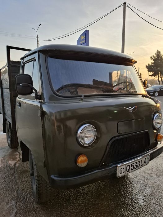 УАЗ продаётся передний ведущий отличном состояние.uazik sotiladi zor