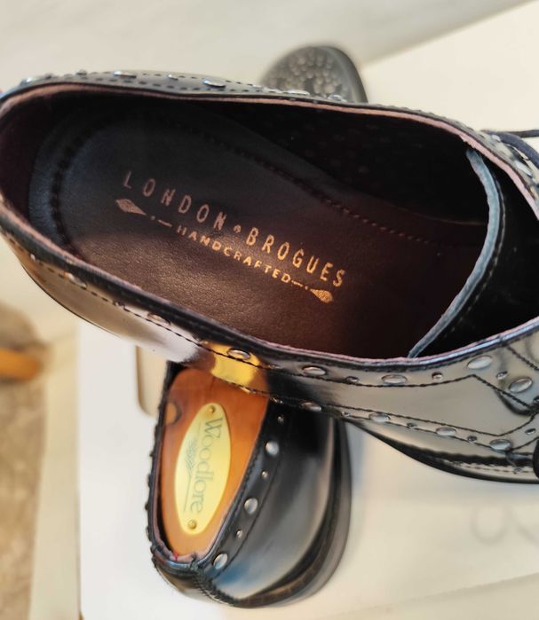 Pantofi derby 41.5 42 couture London Brogue NOI lucrati manual negru