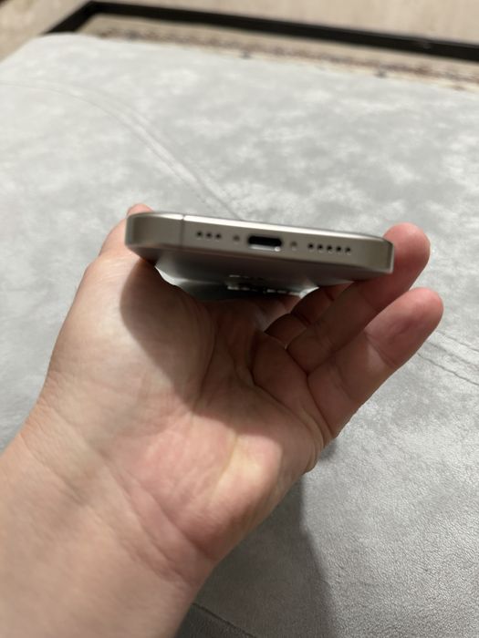 Продаю iPhone 15 Pro