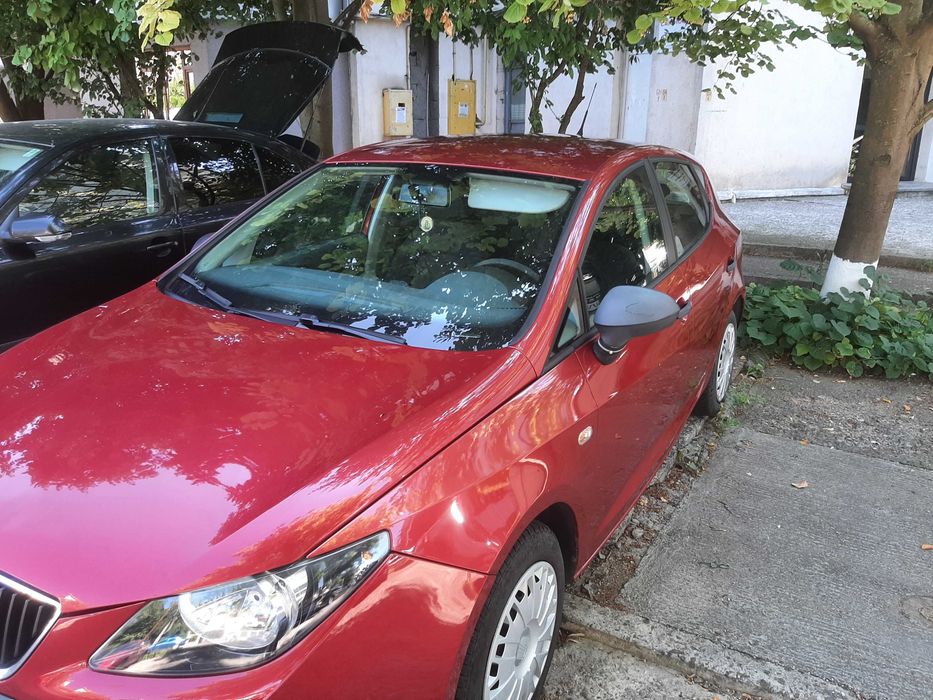 Vând autoturism Seat ibiza.