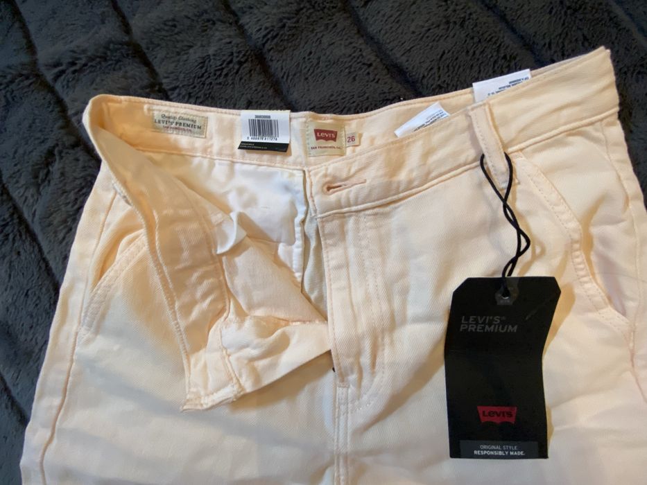 Нови Маркови Панталони Levi’s и Cheap Monday