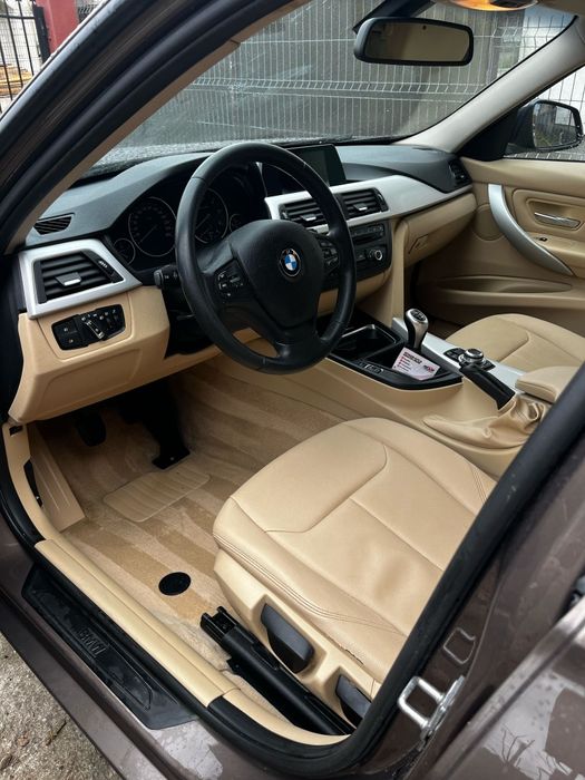 Bmw 318. 200 cp  2013