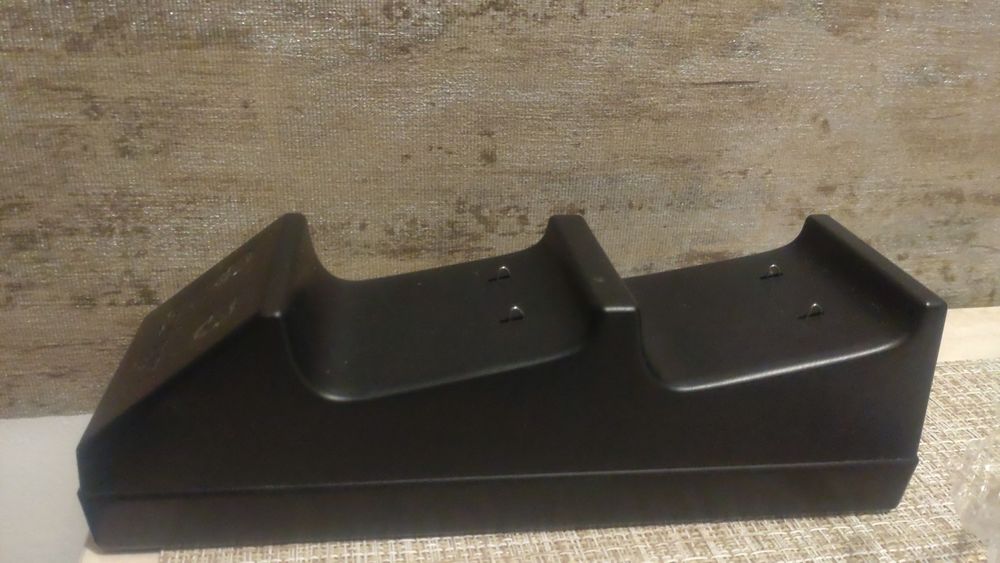 Statie încărcare/Dock Xbox One Venom VS2851