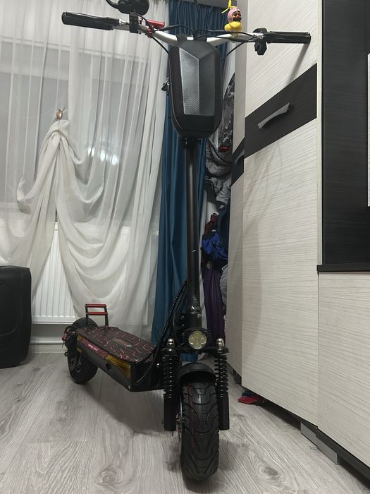 Trotineta emanba L12 pro are doar o problema are E-003 detali mai jos