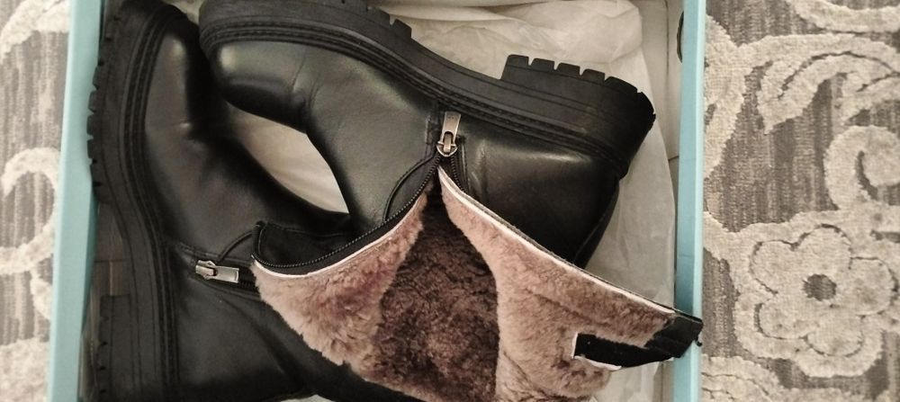 Продам Сапоги кожаные