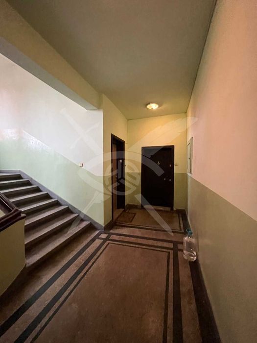 Продава се Двустаен апартамент в Пловдив, Център - 75 кв.м за 2054 €/кв.м - Снимка #3