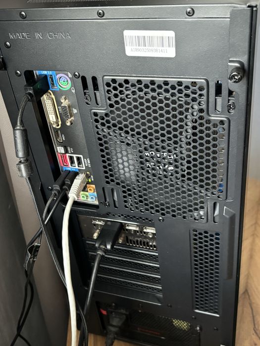 Продавам добре смазана машина, перфектна за ежедневни gaming сесии