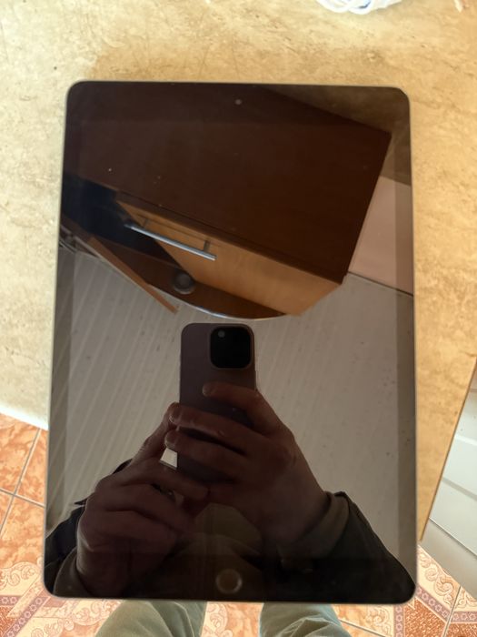 iPad 8 / 32GB / IMPECABIL / Baterie 8h / PREȚ BUN