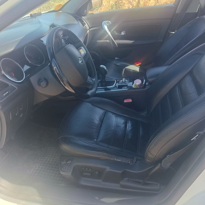 Renault latitude 2.0dci schimb cu duba