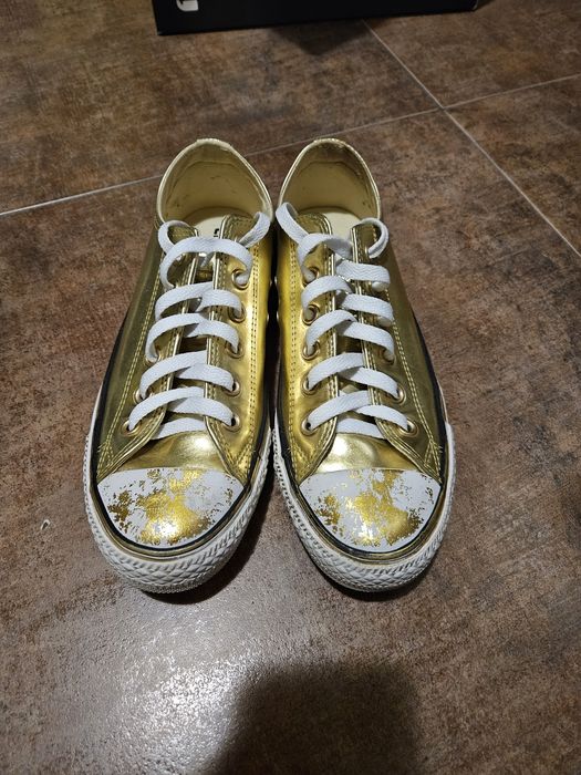 Golden  Converse