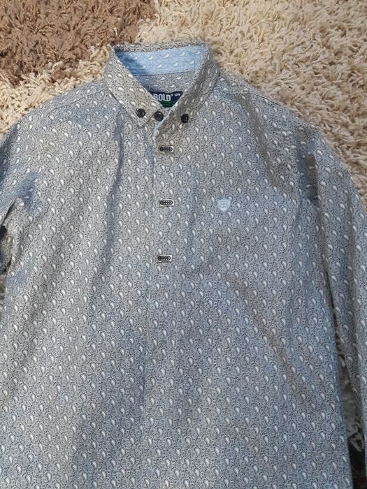 Продам рубашку на мальчика