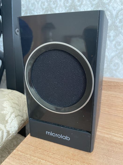 Продам колонки microlab