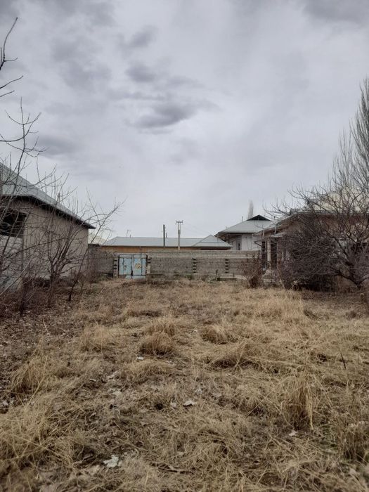 Уй-ховли сотилади (срочно узимники)