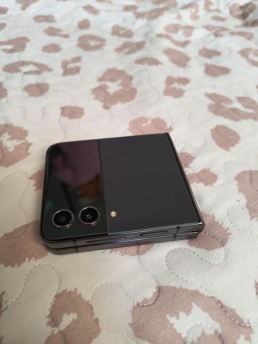 Самсунг z flip4 8.256